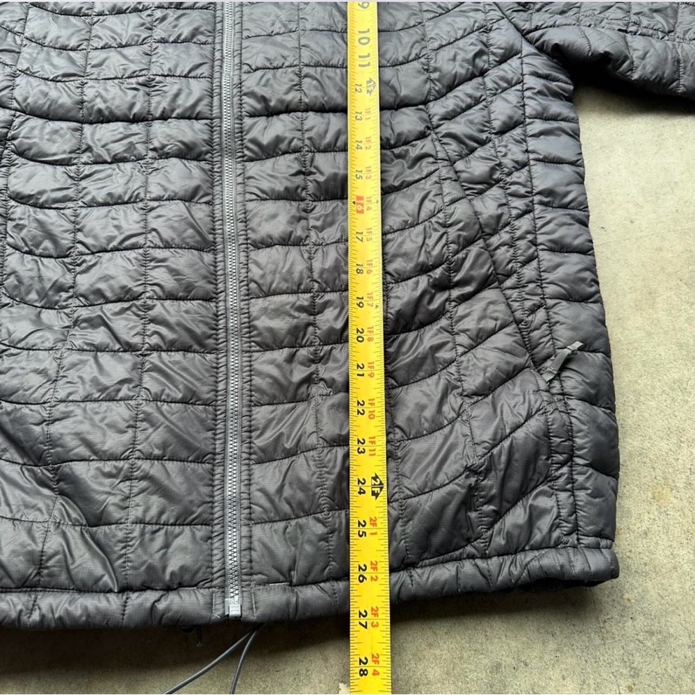 The North Face Men's Thermoball Puffer Jacket - Picture 6 of 7